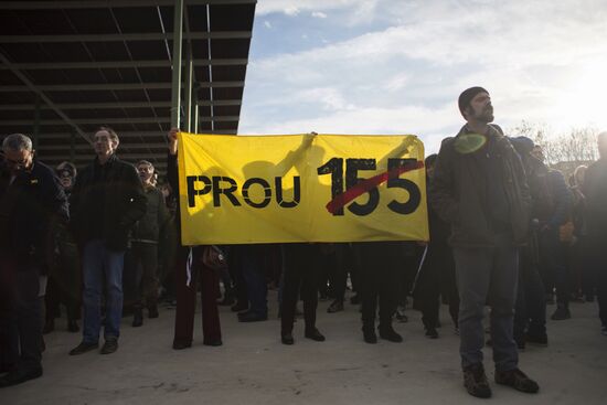 Protests in Barcelona against Carles Puigdemont's arrest