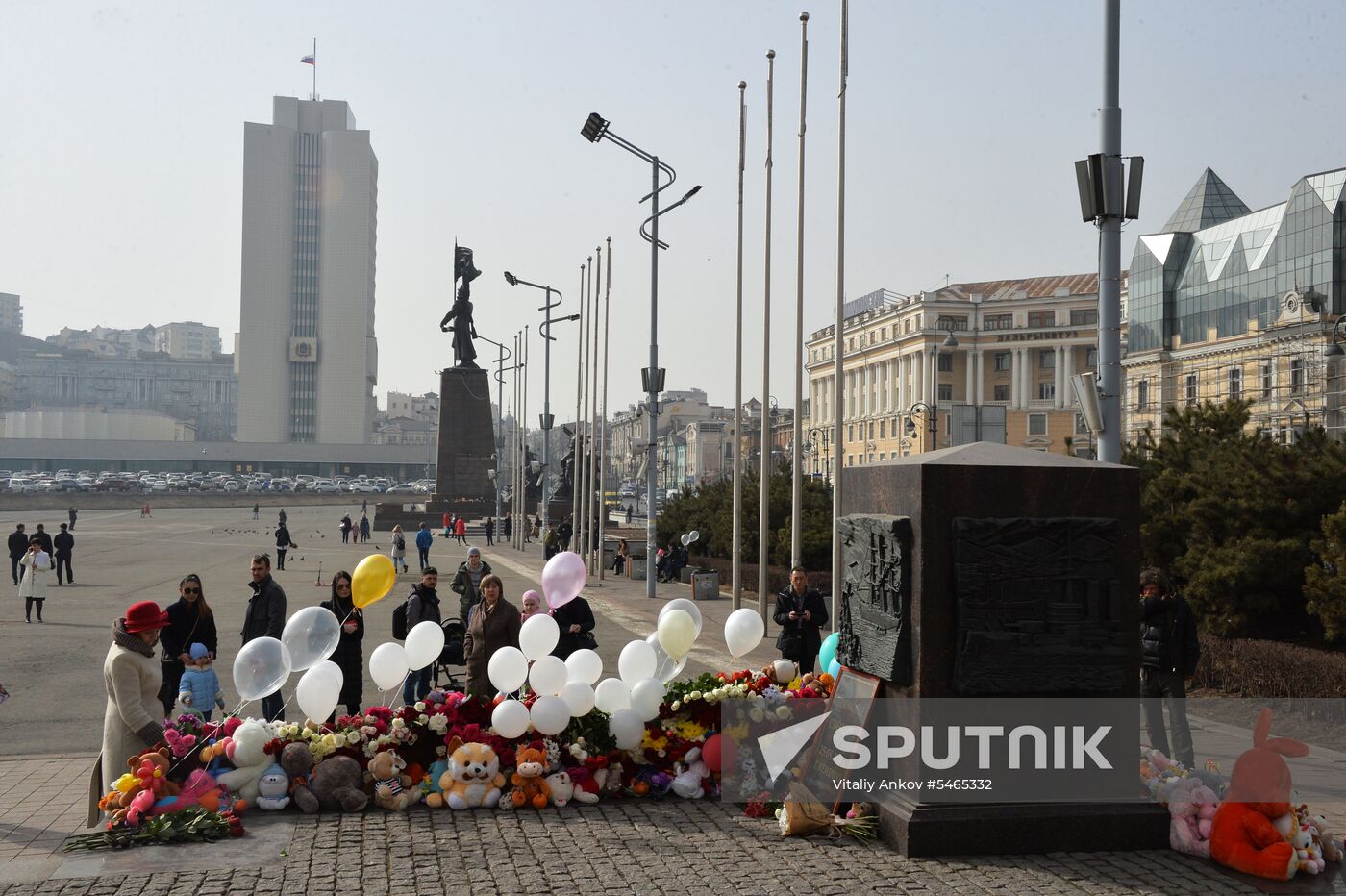 Events in memory of those killed in Zimnyaya Vishnya shopping mall fire
