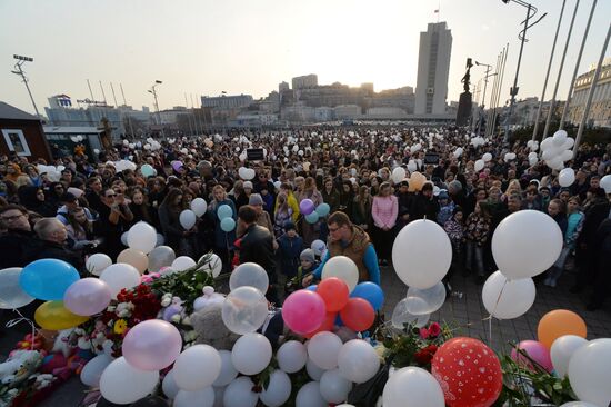 Events in memory of those killed in Zimnyaya Vishnya shopping mall fire