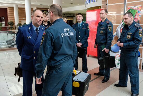 Fire safety inspection at shopping malls