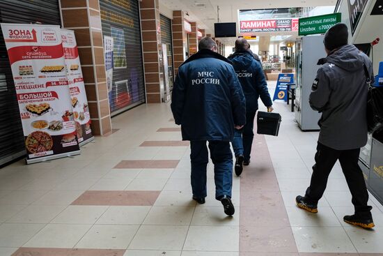 Fire safety inspection at shopping malls