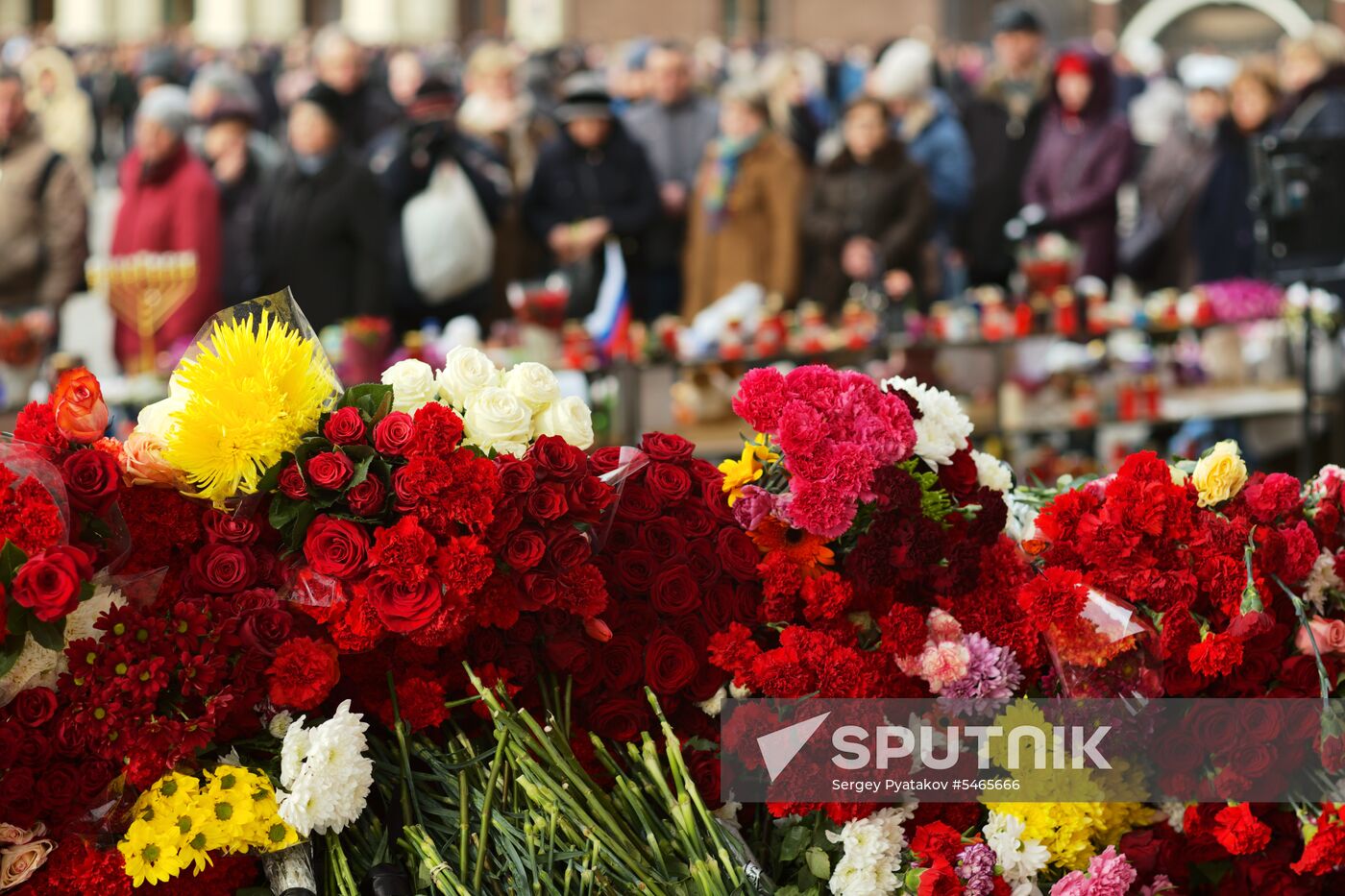 Events in memory of those killed in Zimnyaya Vishnya shopping mall fire