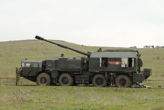 Coastal missile artillery system crews hold drill in Krasnodar Territory