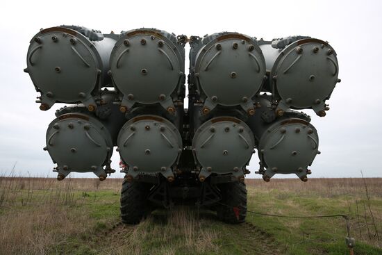 Coastal missile artillery system crews hold drill in Krasnodar Territory
