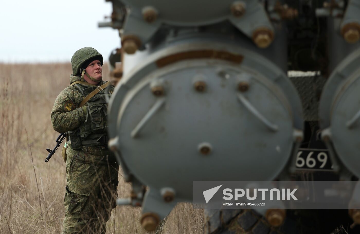 Coastal missile artillery system crews hold drill in Krasnodar Territory