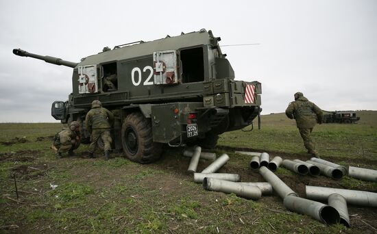 Coastal missile artillery system crews hold drill in Krasnodar Territory