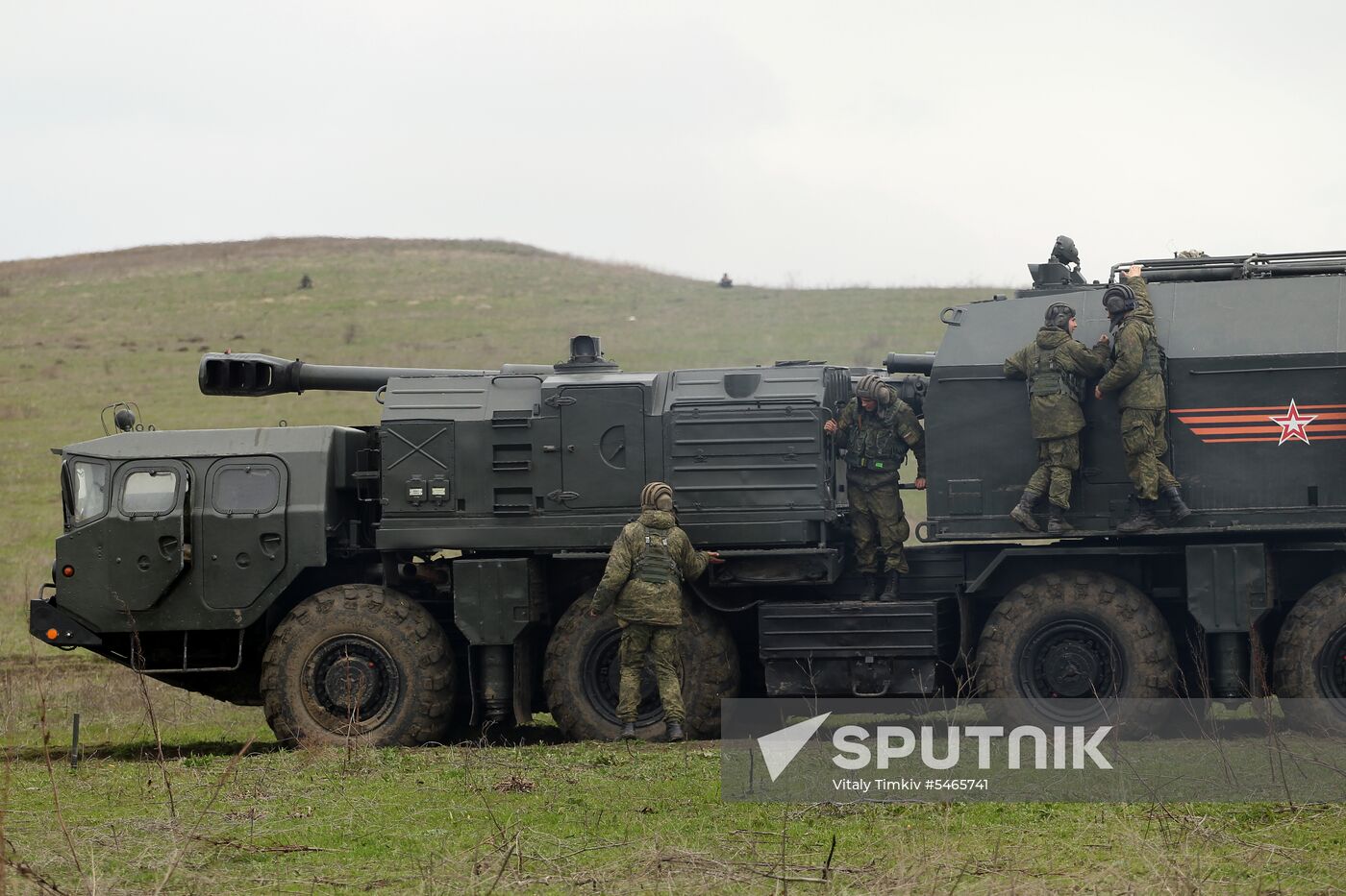 Coastal missile artillery system crews hold drill in Krasnodar Territory