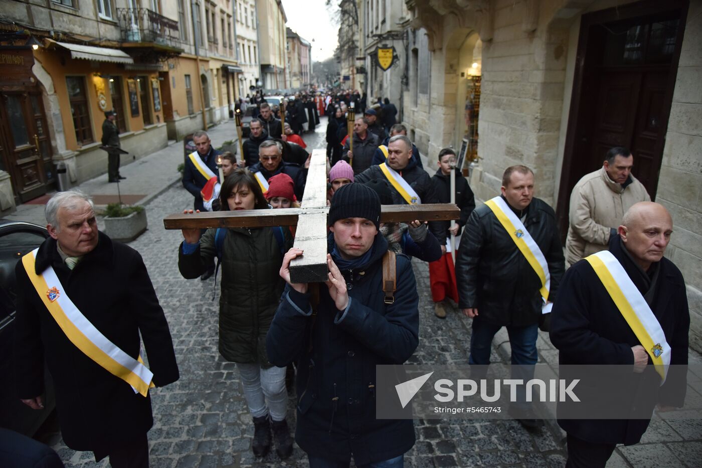 Cross procession in honor of Catholic Easter in Lviv