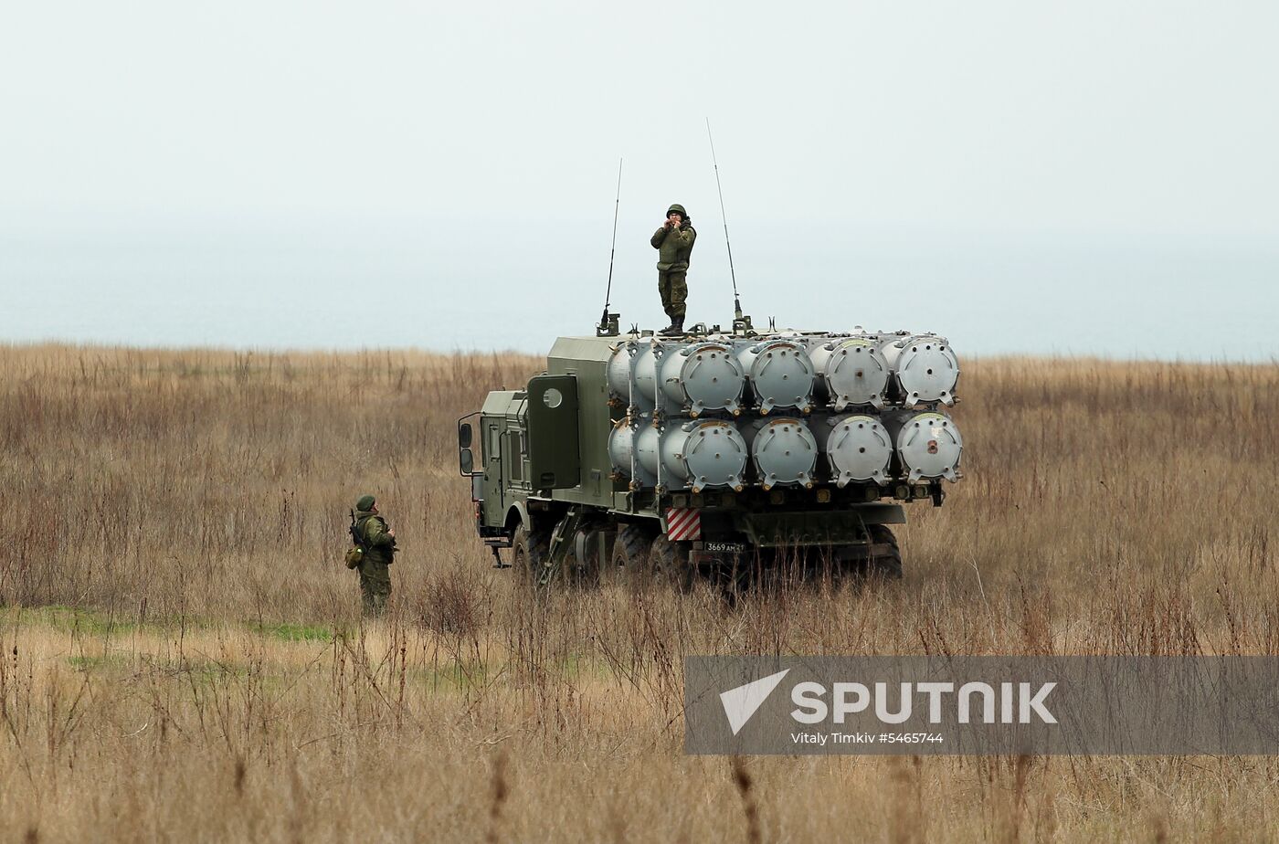 Coastal missile artillery system crews hold drill in Krasnodar Territory