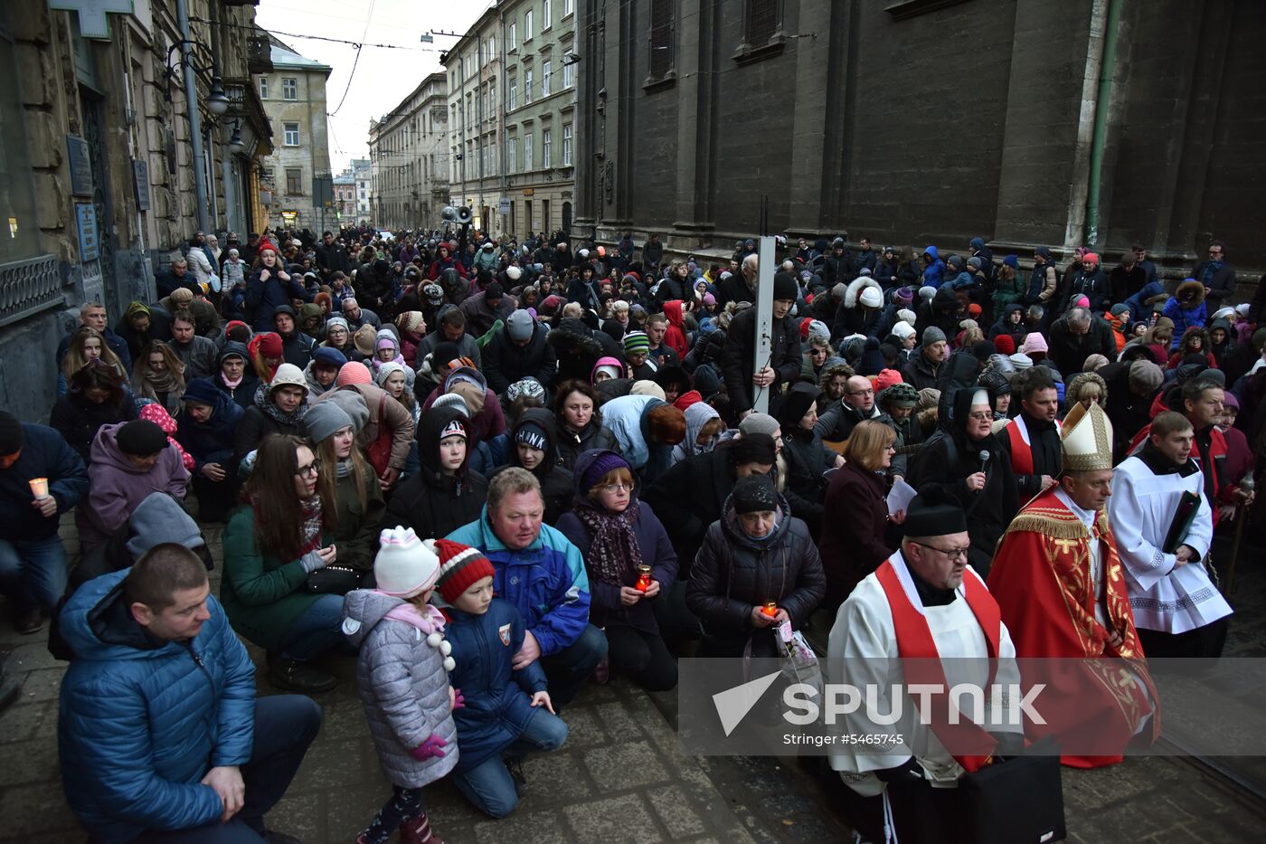 Cross procession in honor of Catholic Easter in Lviv