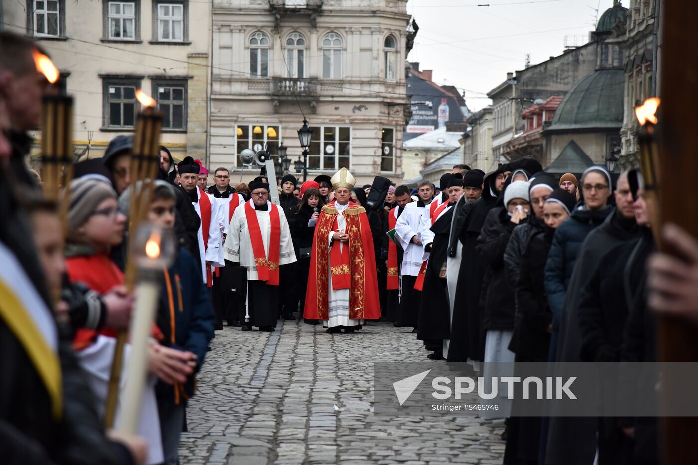 Cross procession in honor of Catholic Easter in Lviv