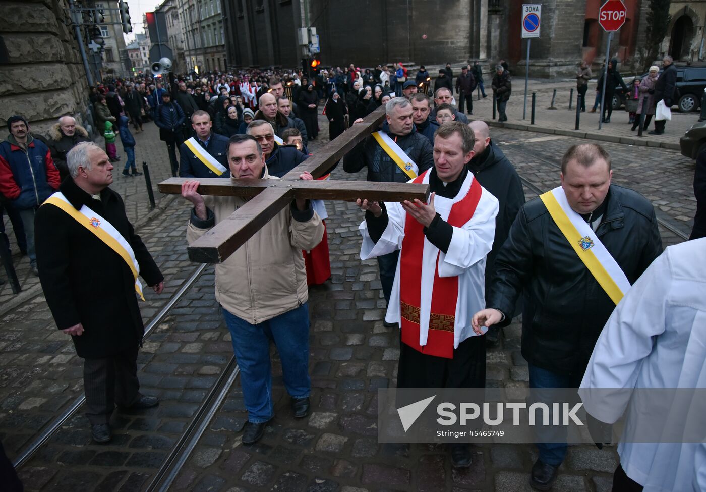 Cross procession in honor of Catholic Easter in Lviv