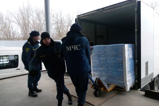 Russia's humanitarian aid convoy arrives in Donetsk