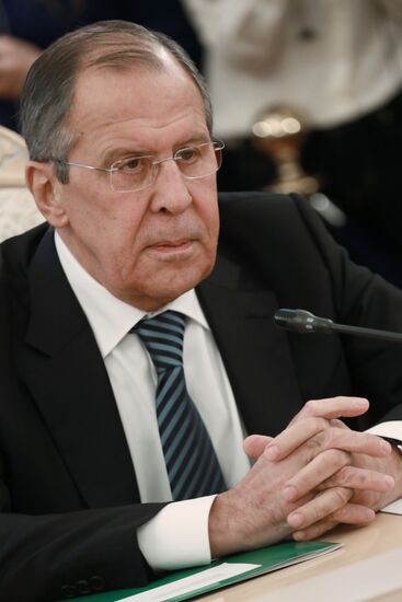 Foreign Minister Sergei Lavrov meets with UN Special Envoy for Syria Staffan de Mistura