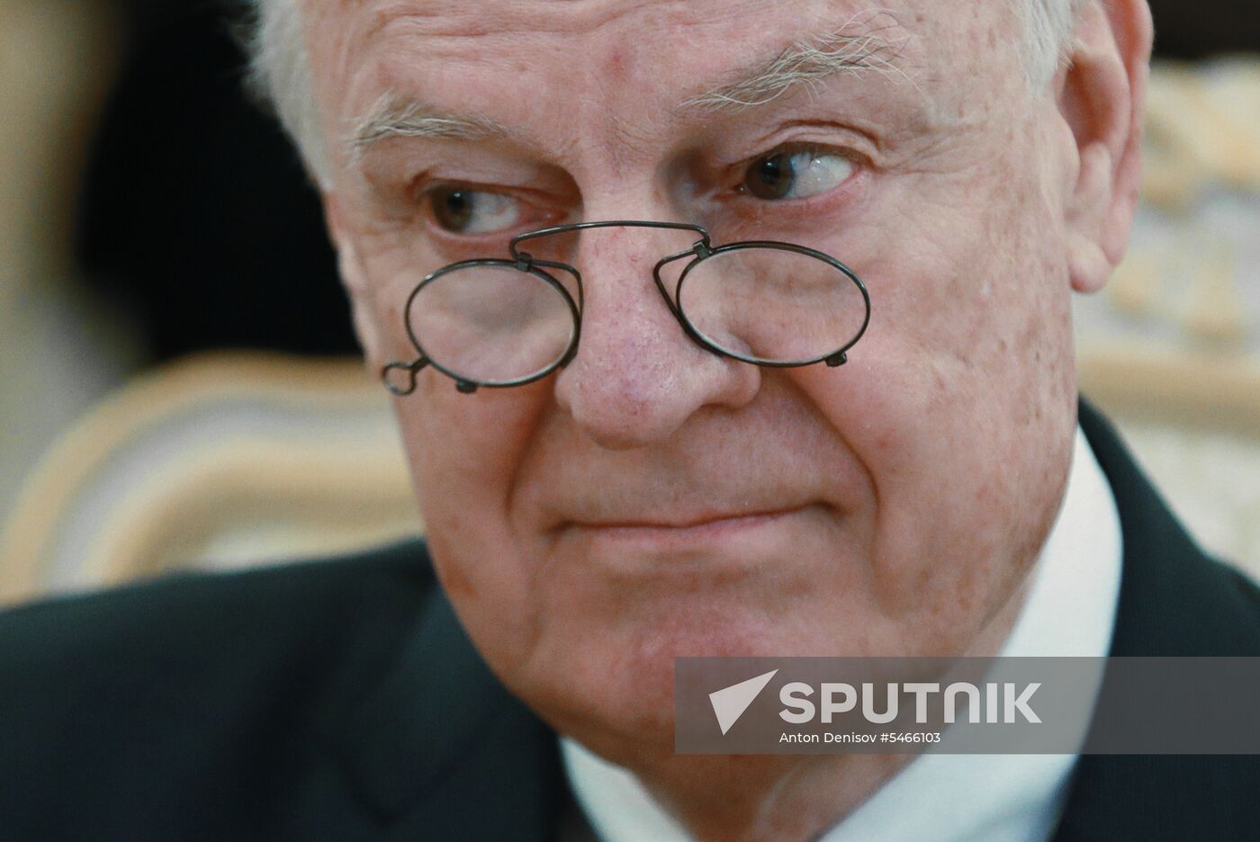 Foreign Minister Sergei Lavrov meets with UN Special Envoy for Syria Staffan de Mistura