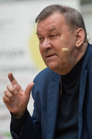 Meeting with Vladimir Urin, director of Bolshoi Theater, at Tretyakov Gallery