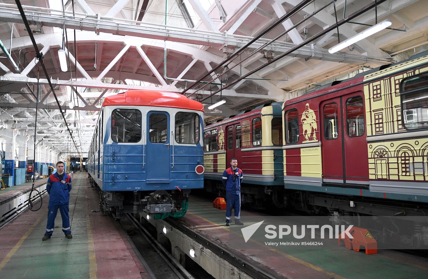 Unveiling of Maly Theater branded train