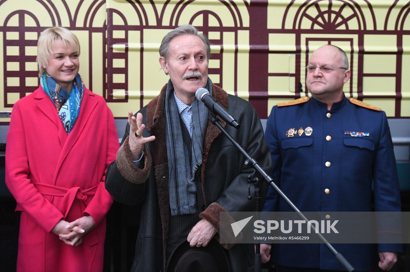 Unveiling of Maly Theater branded train