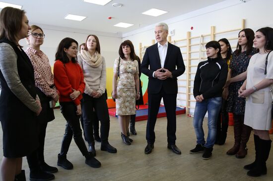 Moscow Mayor Sergei Sobyanin visits school No. 2120 in Novomoskovsky administrative area
