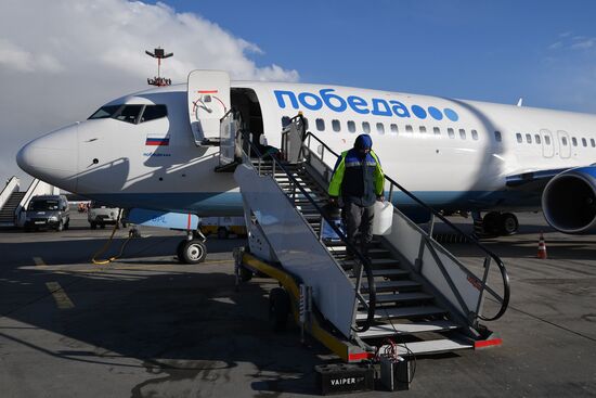 Maintenance of Pobeda aircraft at Vnukovo airport