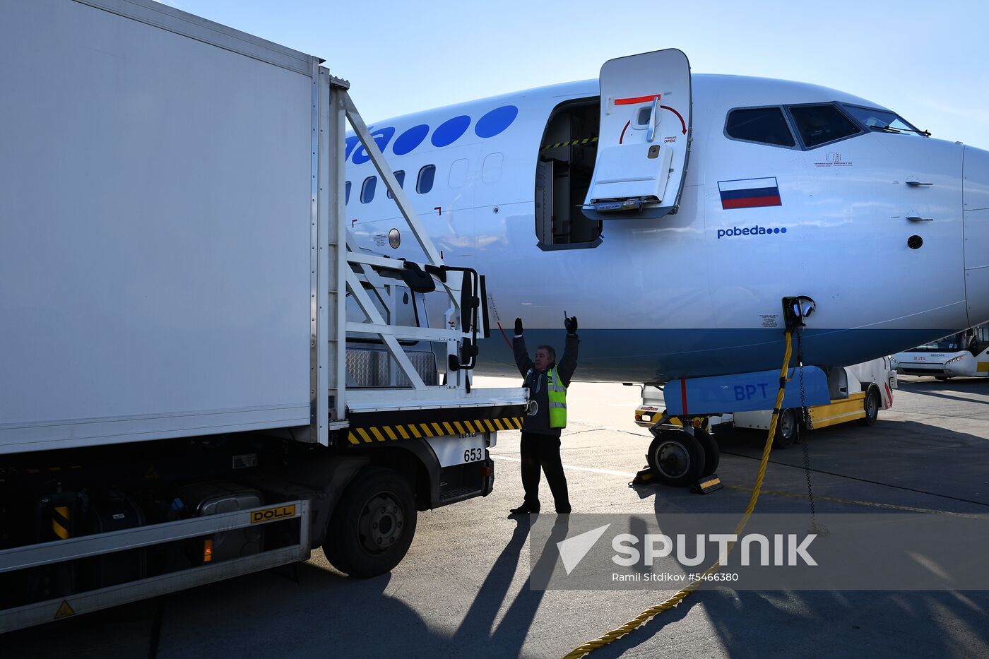 Maintenance of Pobeda aircraft at Vnukovo airport