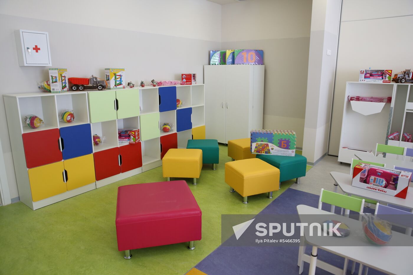 Moscow Mayor Sergei Sobyanin visits school No. 2120 in Novomoskovsky administrative area