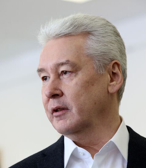 Moscow Mayor Sergei Sobyanin visits school No. 2120 in Novomoskovsky administrative area
