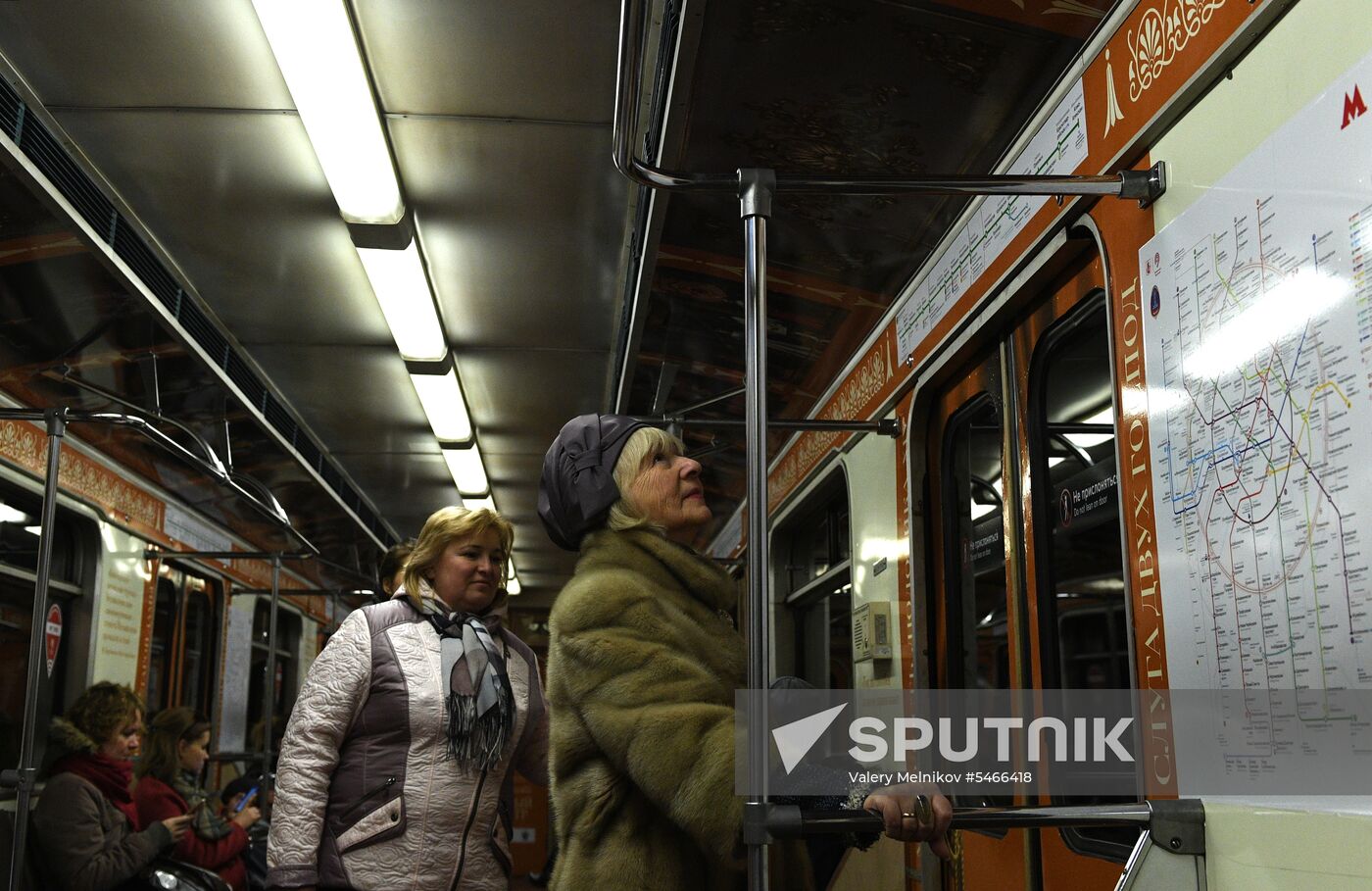 Unveiling of Maly Theater branded train