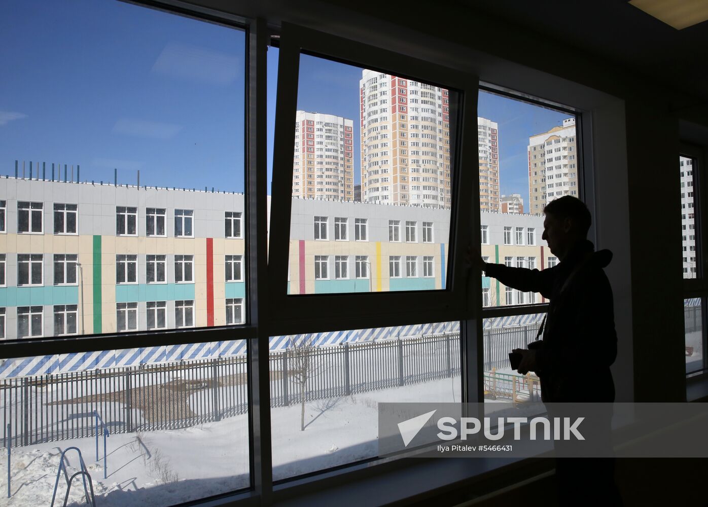 Moscow Mayor Sergei Sobyanin visits school No. 2120 in Novomoskovsky administrative area
