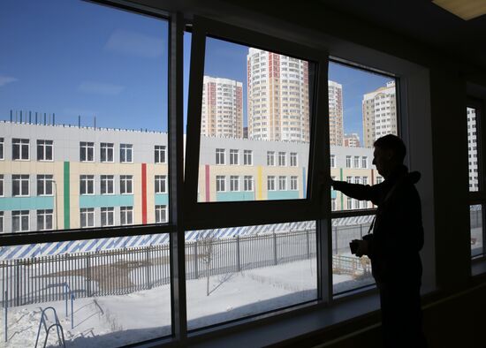 Moscow Mayor Sergei Sobyanin visits school No. 2120 in Novomoskovsky administrative area
