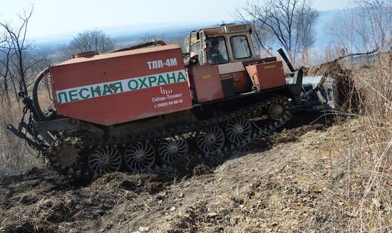 Wildfire suppression exercise in Primorye Territory