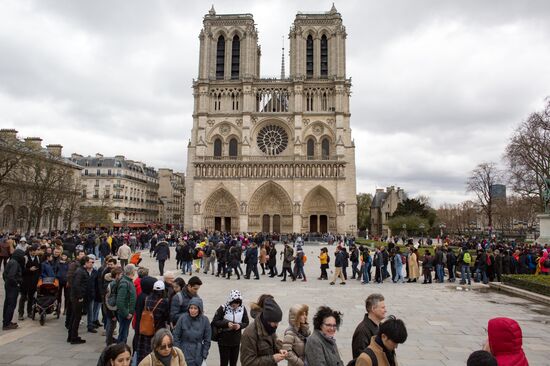 Catholic Good Friday in Paris