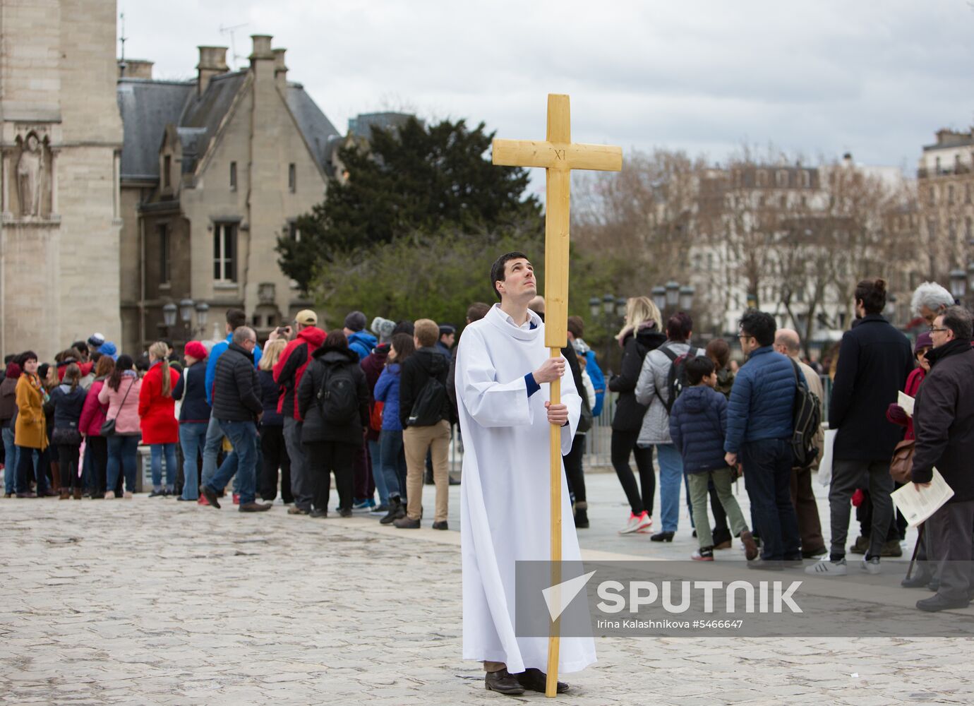 Catholic Good Friday in Paris