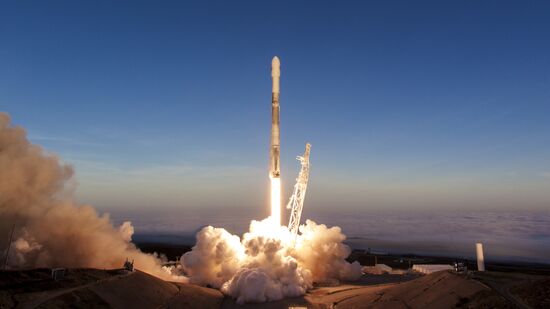 SpaceX launches Falcon 9 rocket with Iridium NEXT satellites