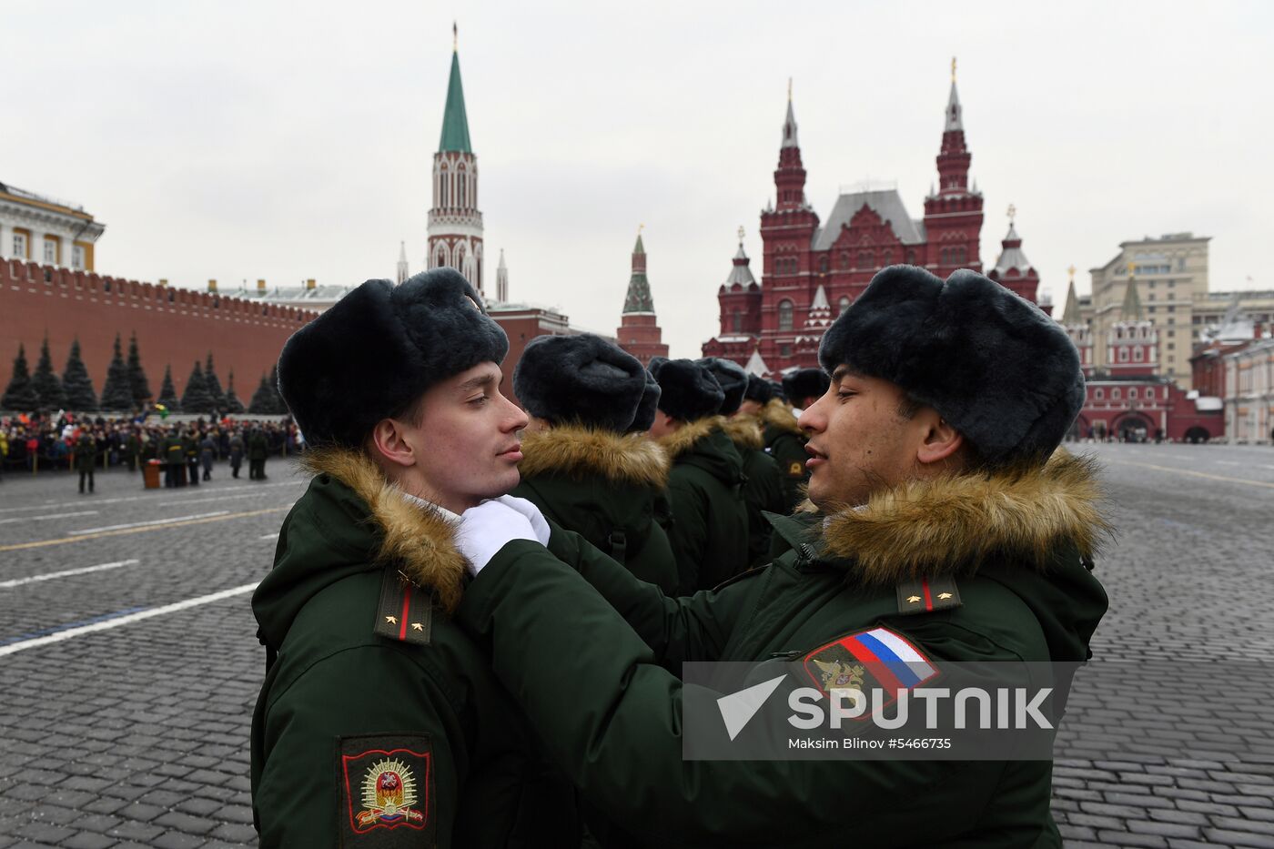 Moscow Higher Combined Arms Command School holds graduation ceremony