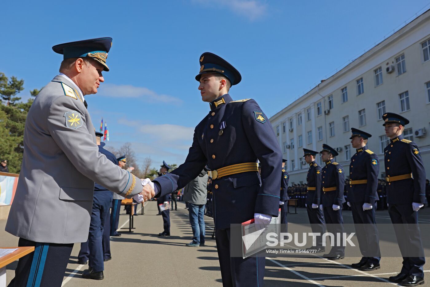 Krasnodar Higher Military Aviation School holds graduation ceremony
