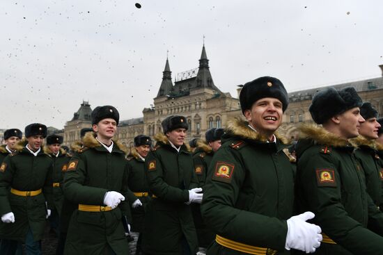 Moscow Higher Combined Arms Command School holds graduation ceremony