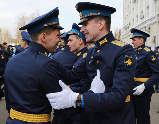 Krasnodar Higher Military Aviation School holds graduation ceremony