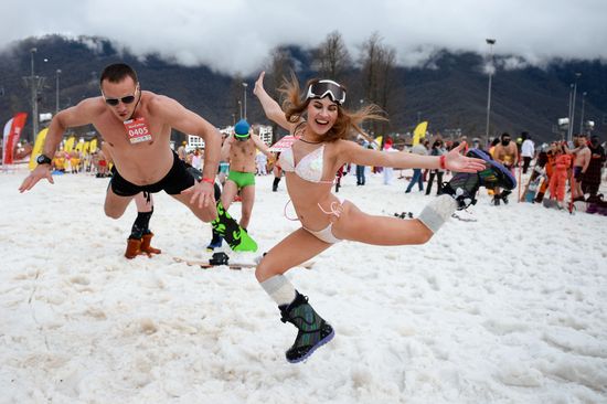Downhill sliding in bikinis at BoogelWoogel-2018 carnival in Sochi