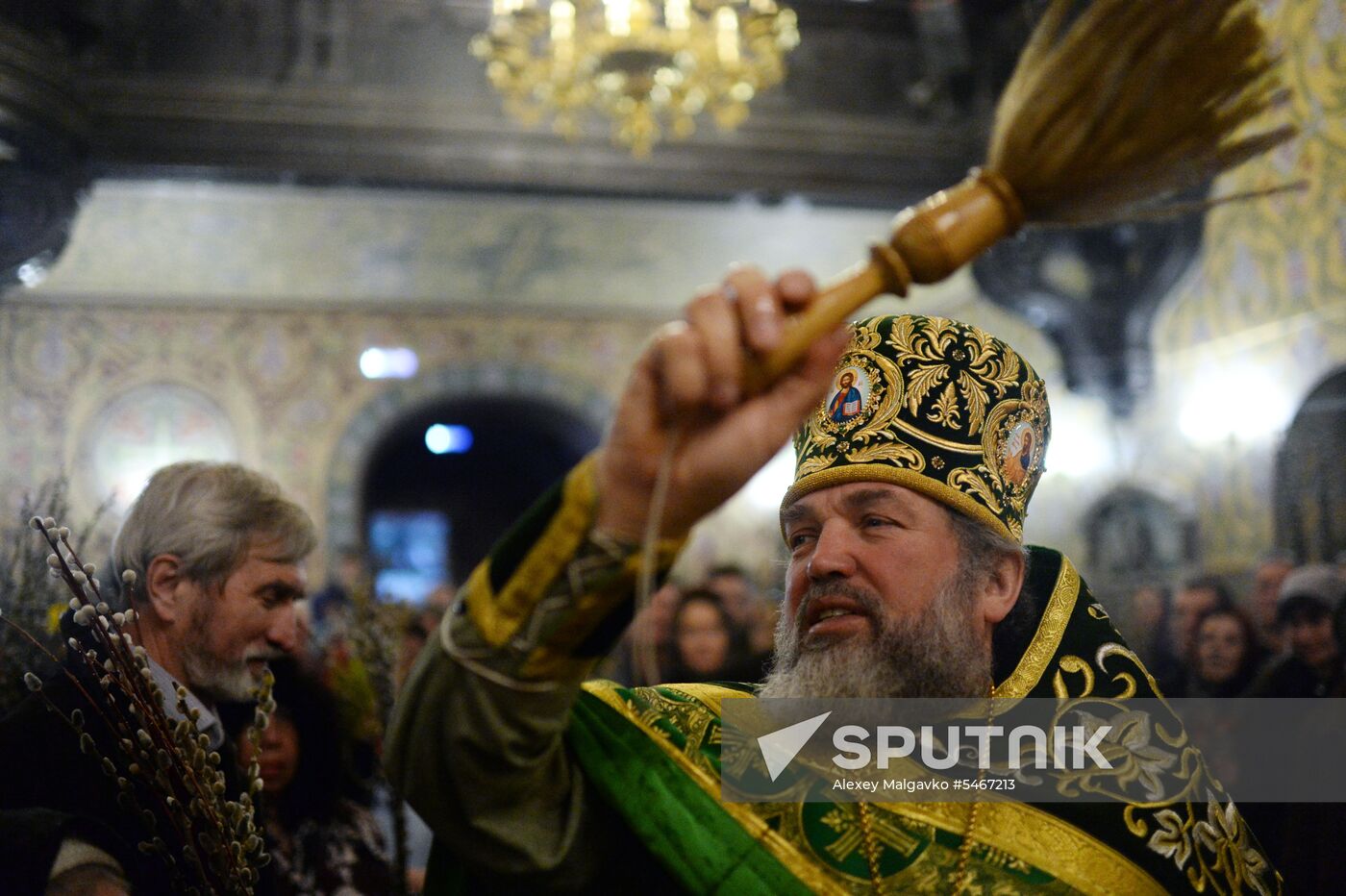Pussy willows are blessed in Russian regions