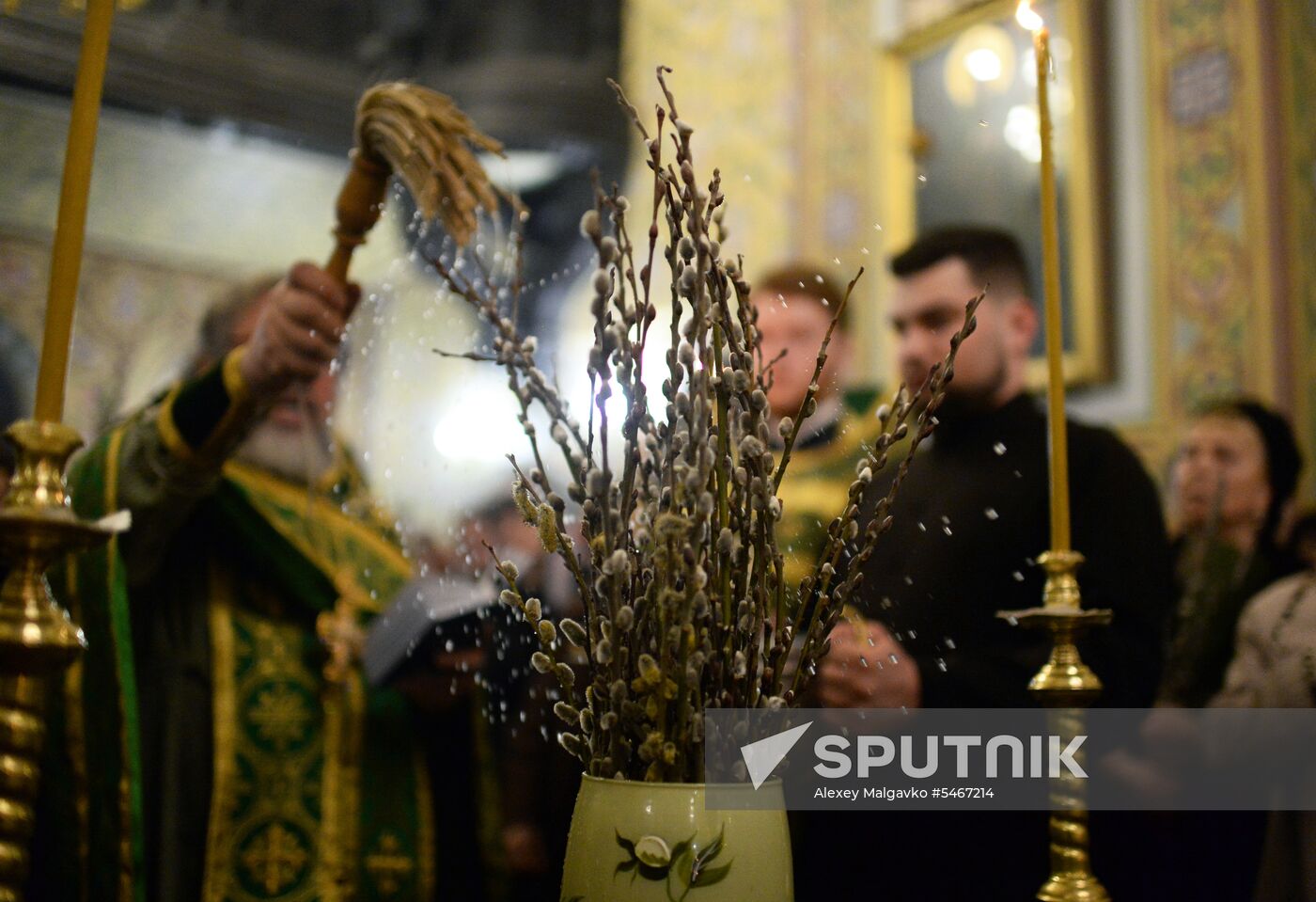 Pussy willows are blessed in Russian regions