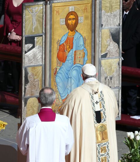 Easter mass in Vatican