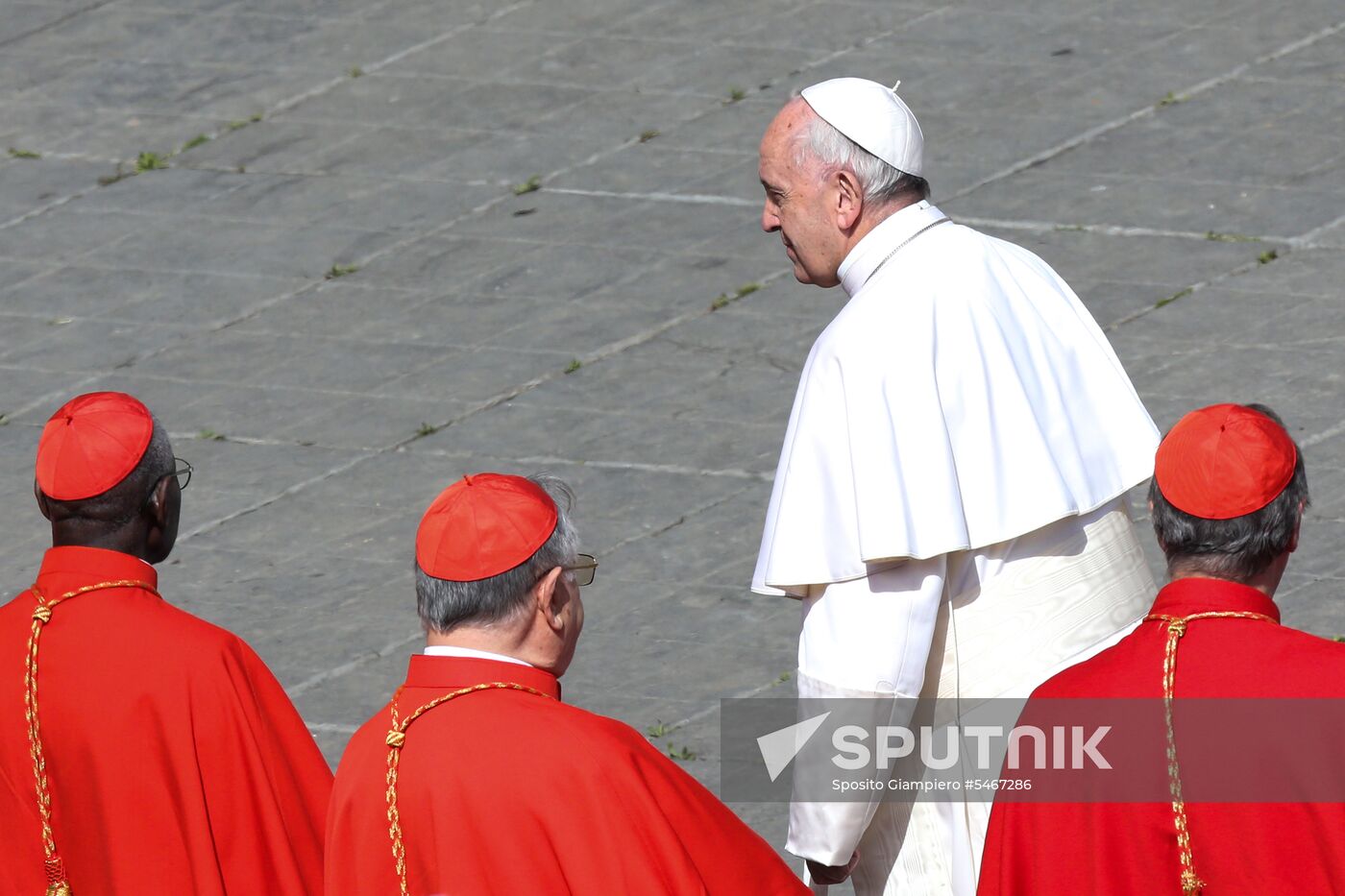 Easter mass in Vatican