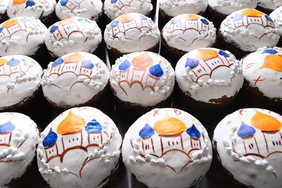 Making Easter cakes at Trinity Lavra of St. Sergius