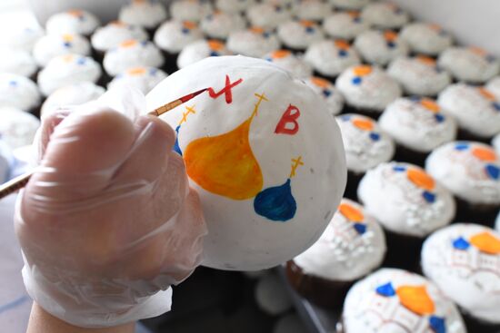 Making Easter cakes at Trinity Lavra of St. Sergius