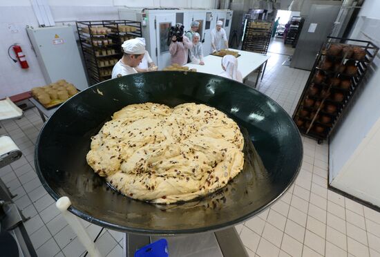 Making Easter cakes at Trinity Lavra of St. Sergius