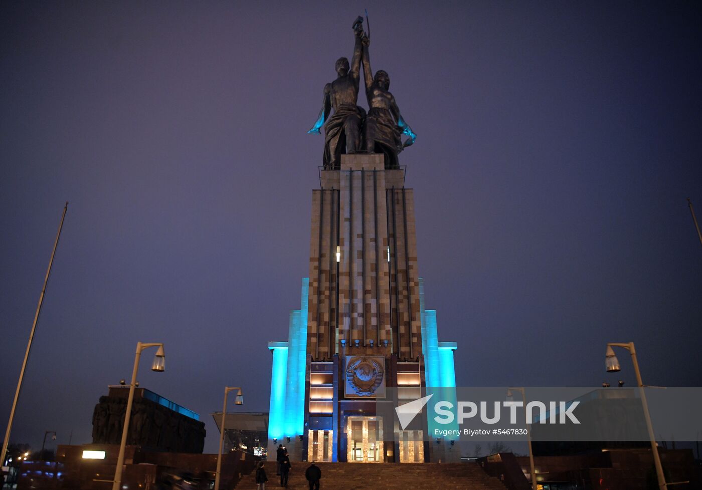 Light it Up Blue in Russia