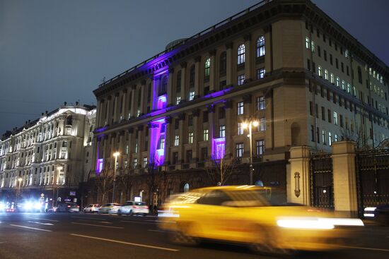 Light it Up Blue in Russia