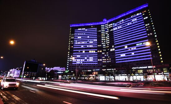 Light it Up Blue in Russia