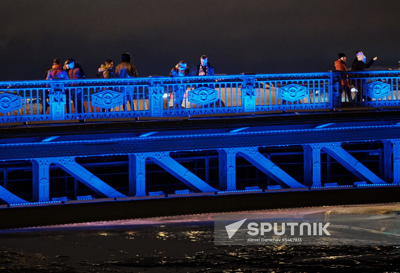 Light it Up Blue in Russia